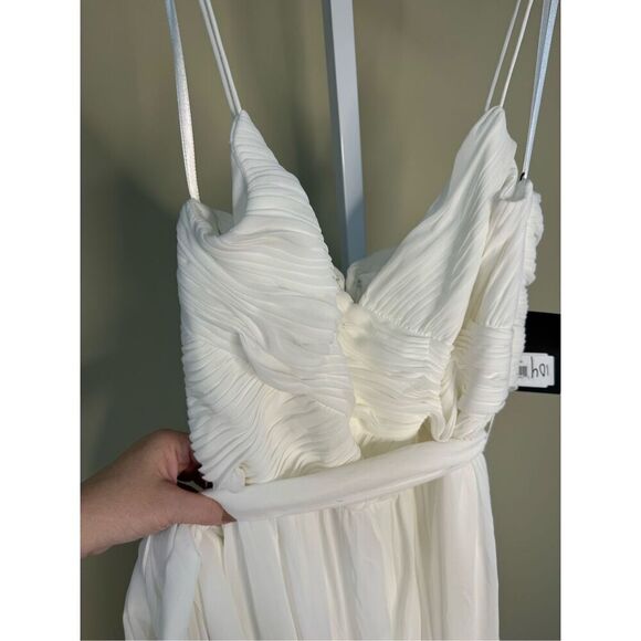 Mac Duggal NWT Flowy Faux Wrap Jumpsuit in White Size M - Picture 8 of 9